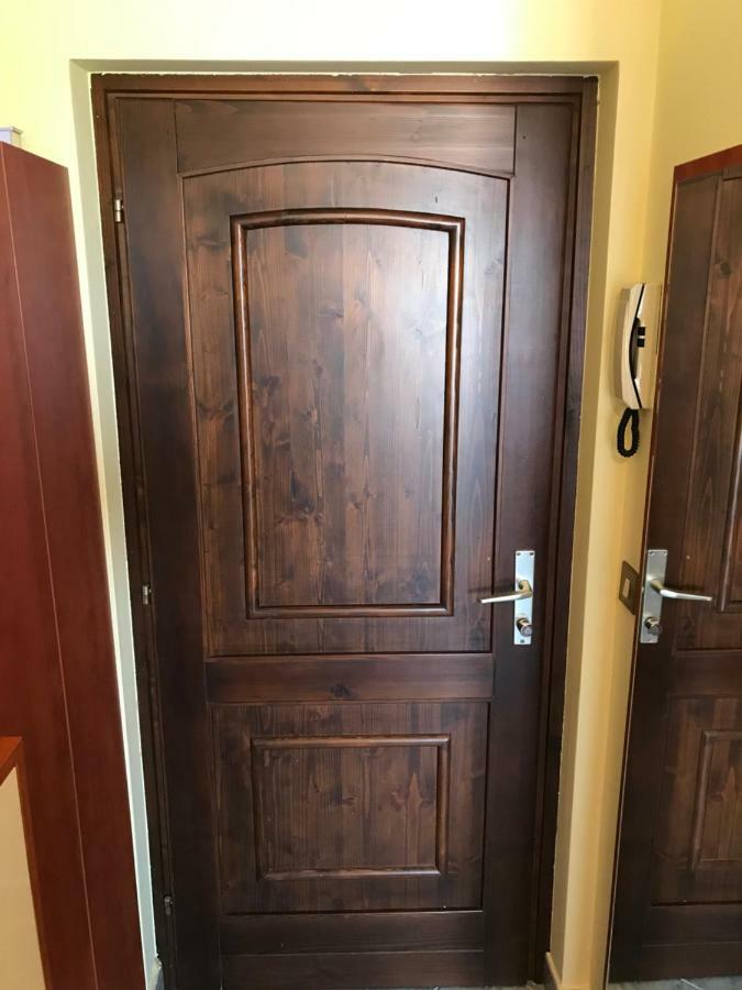 Studio Apartman Lorenzo 乌马格 外观 照片